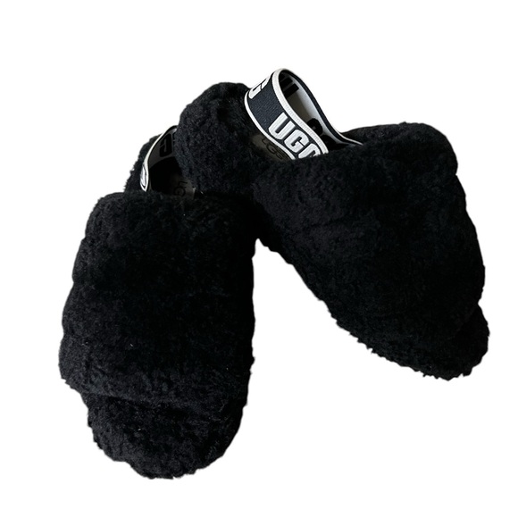 UGG Shoes - Ugg slippers women’s 6
